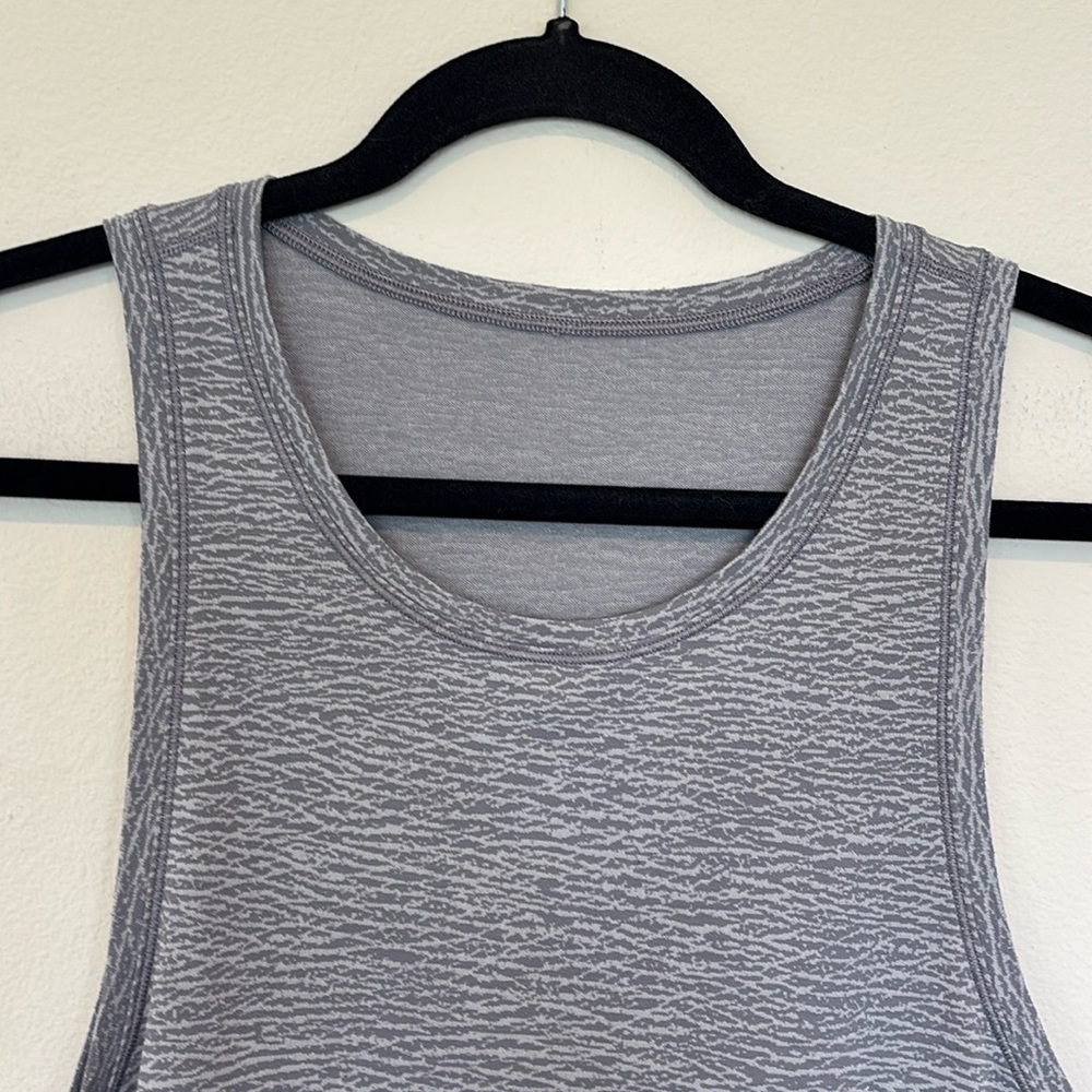 Lululemon Athletica Grey Sleeveless Muscle Tee - Large - Picture 2 of 4